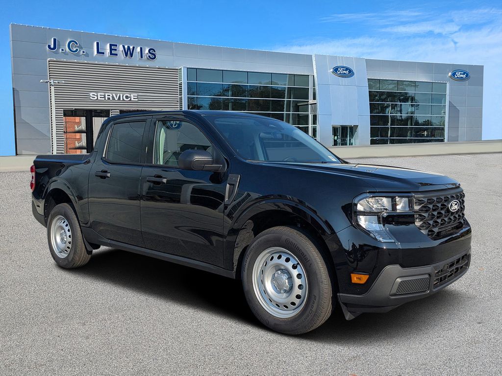 2025 Ford Maverick XL's photo