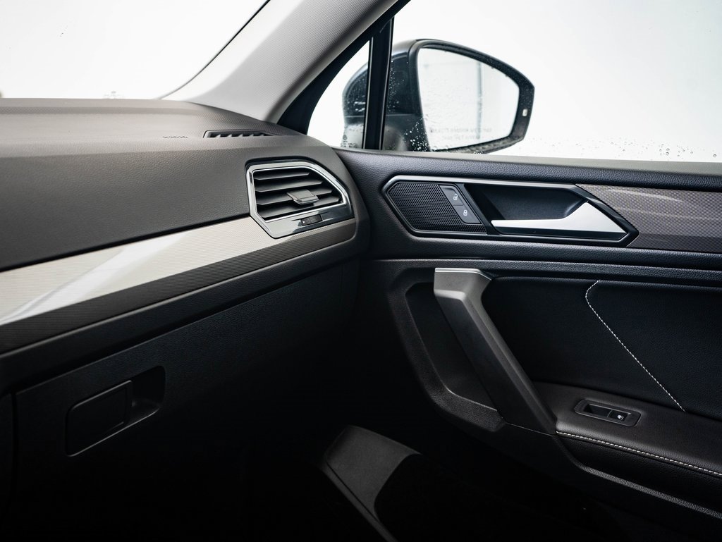 2022 Volkswagen Tiguan SE photo 31