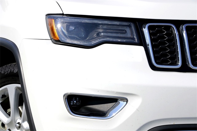 2017 Jeep Grand Cherokee Limited photo 3