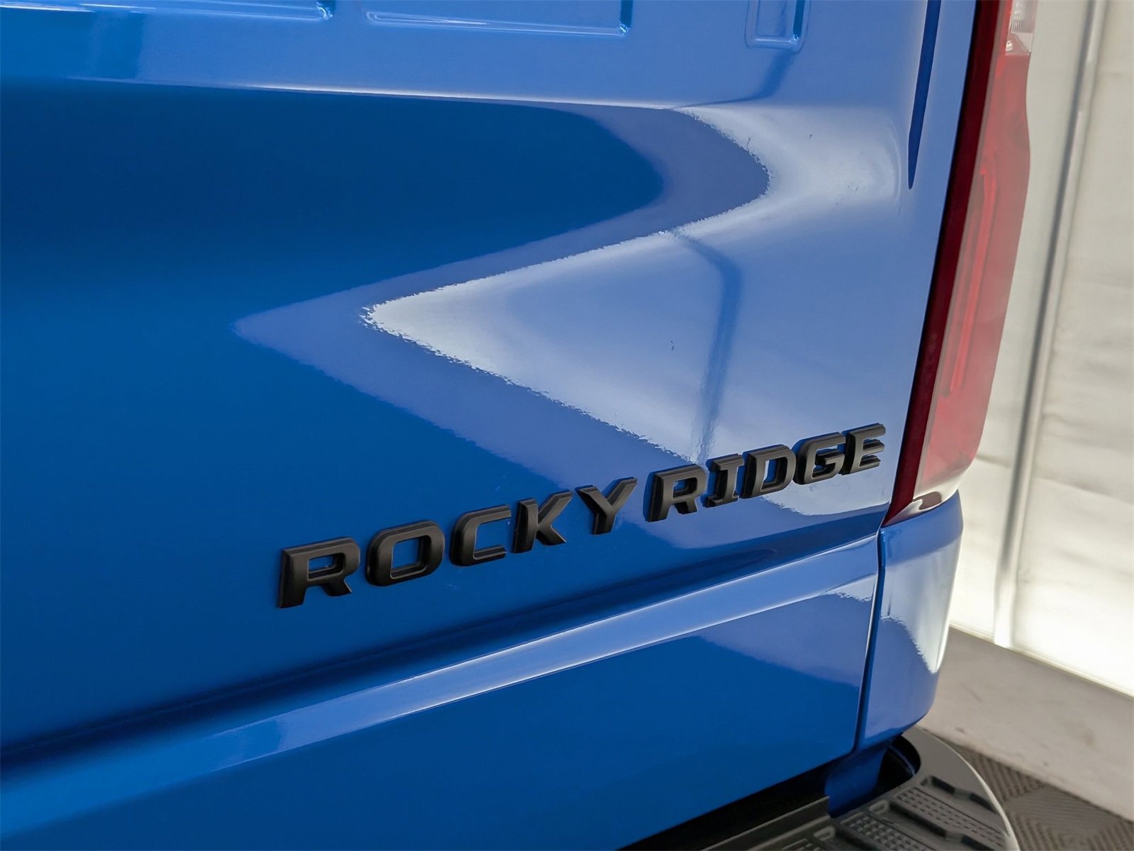 2025 Chevrolet Silverado 1500 RST photo 12
