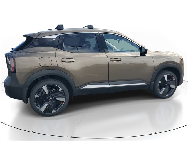 2026 Nissan Kicks SR photo 3