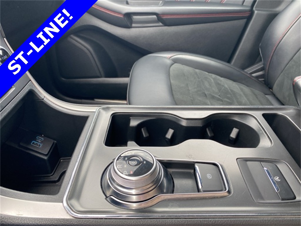 2024 Ford Edge ST photo 30