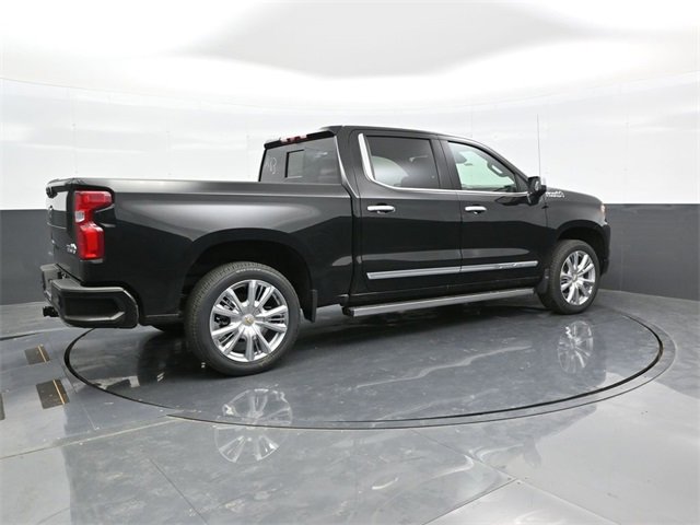 2025 Chevrolet Silverado 1500 High Country photo 7