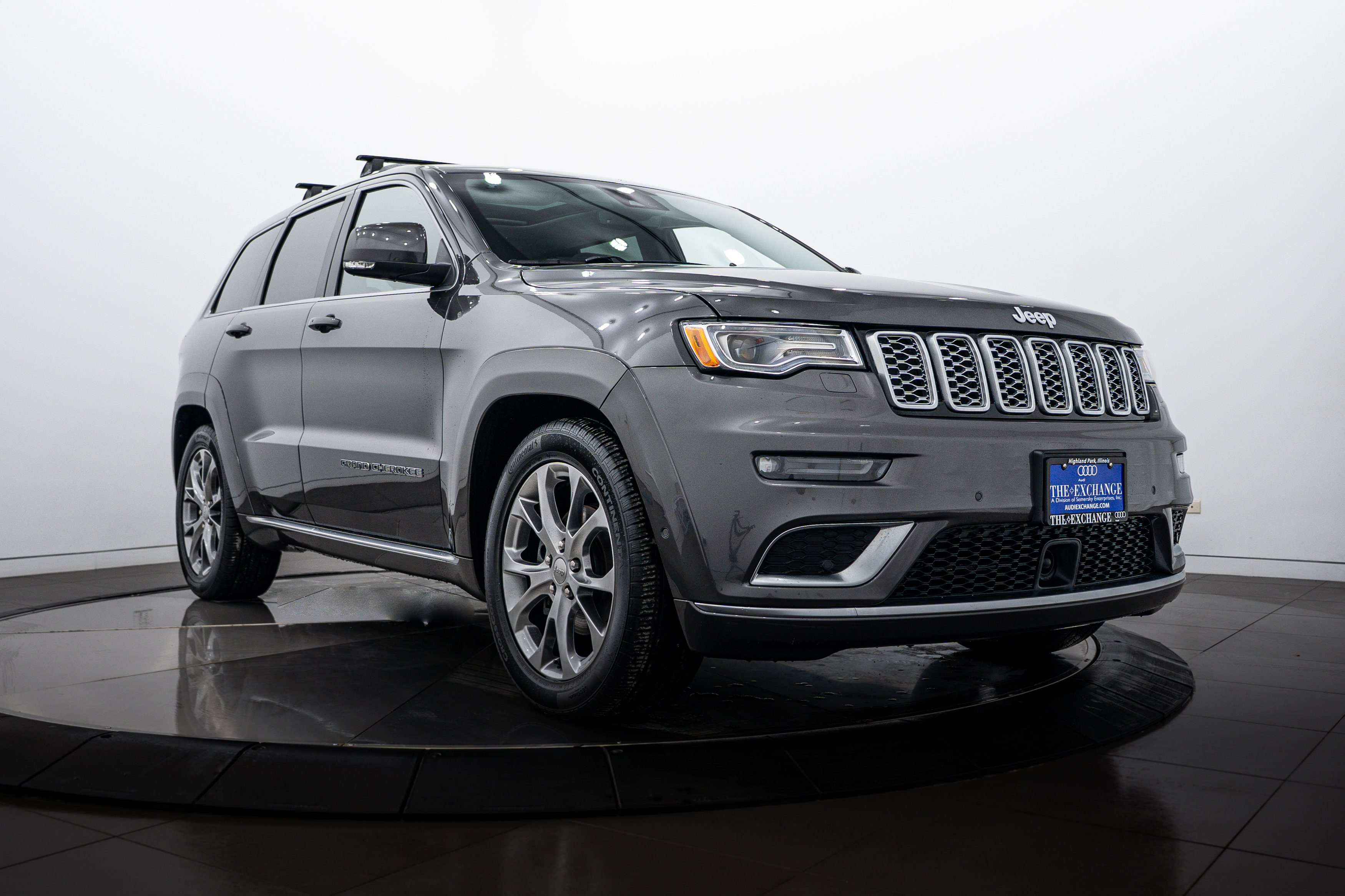2019 Jeep Grand Cherokee Summit's photo