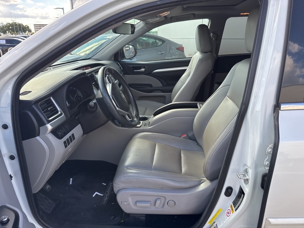 2018 Toyota Highlander XLE photo 2