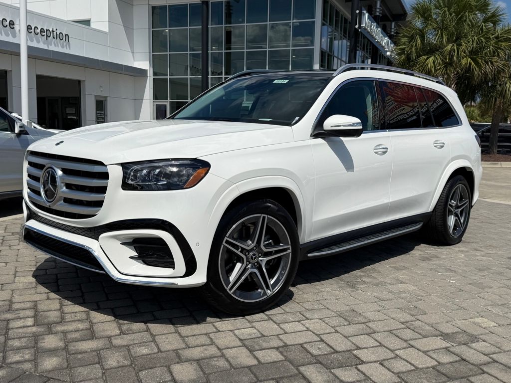2026 Mercedes-Benz GLS Base's photo