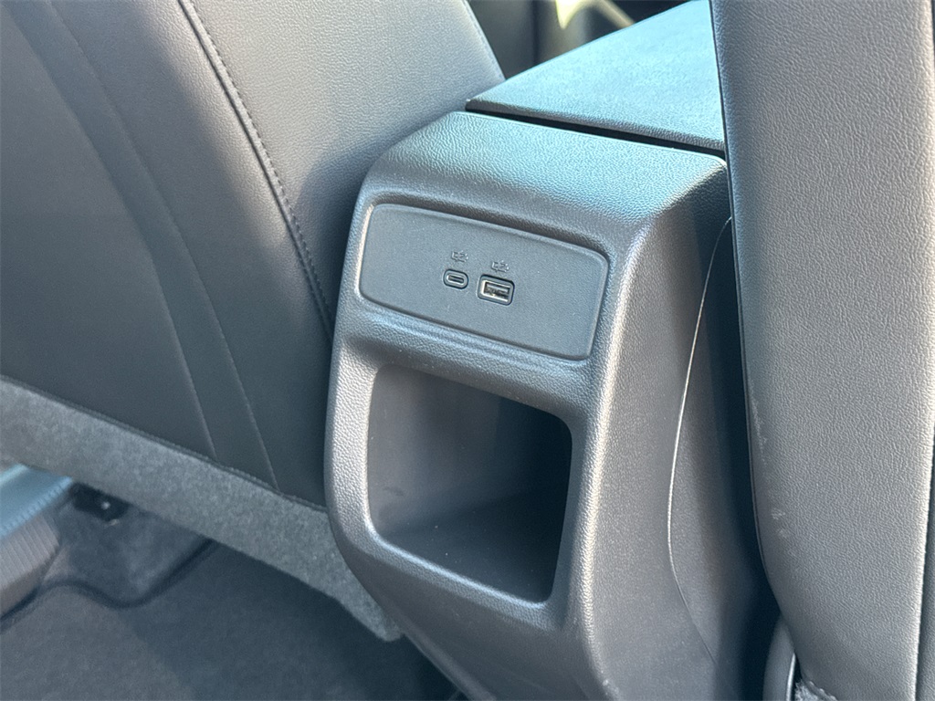 2025 Chevrolet Trax LT photo 16