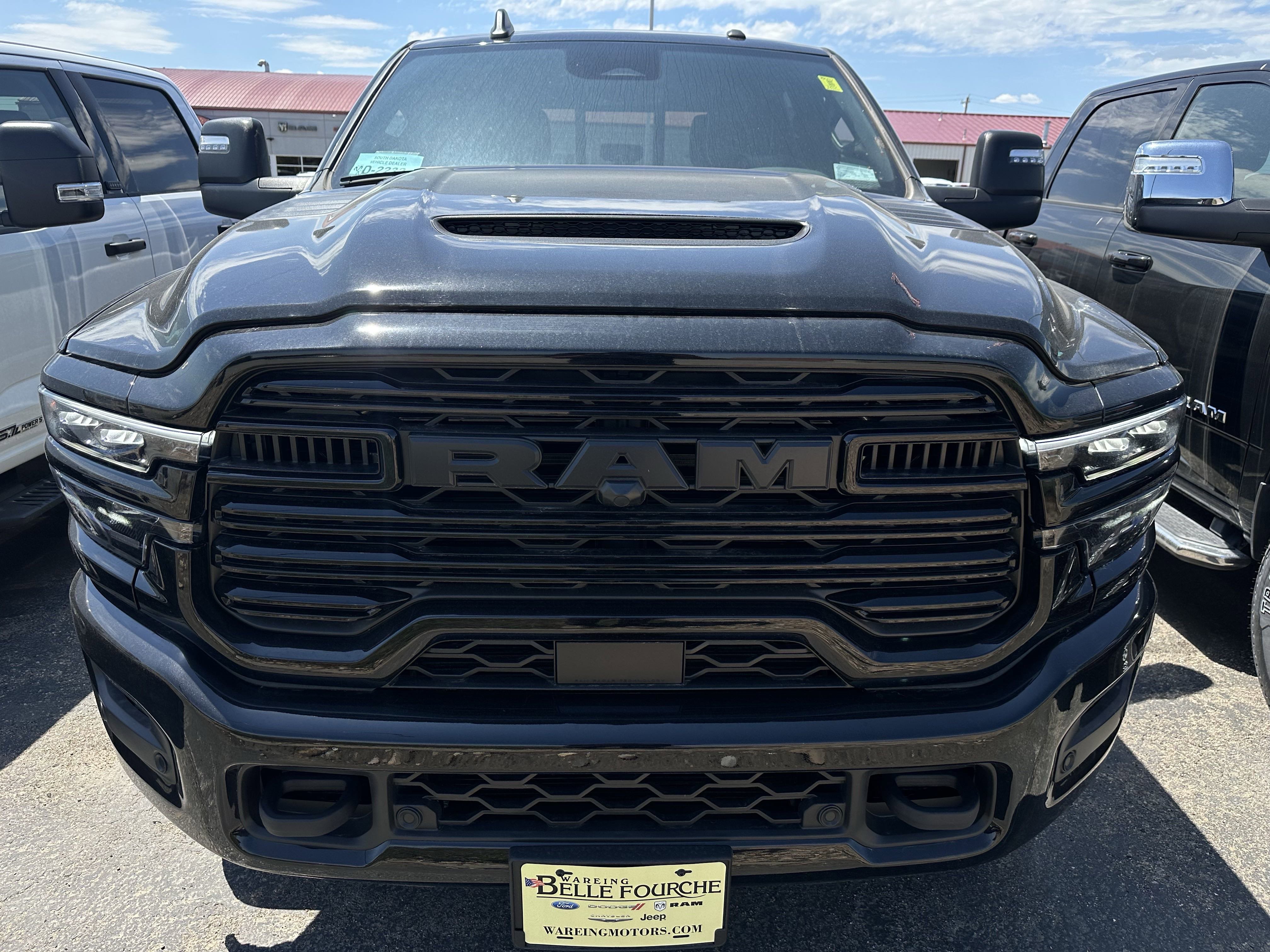 New 2025 Diamond Black Crystal Pearlcoat Ram Laramie image 10