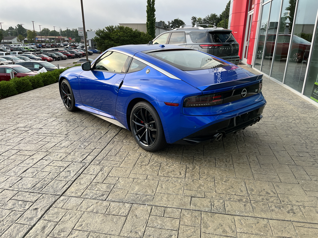 2025 Nissan Z Performance photo 4