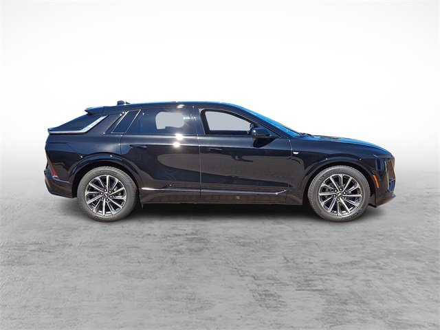 2025 Cadillac Lyriq Sport photo 2