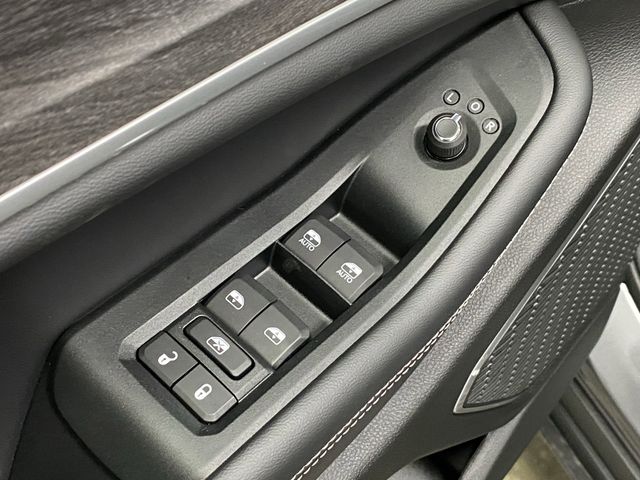 2025 Jeep Grand Cherokee Limited photo 30