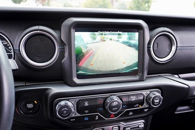 Used 2021 Black Jeep Unlimited Rubicon 4xe image 29