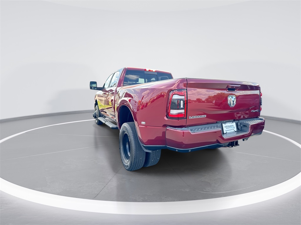 2024 Ram 3500 Laramie photo 6