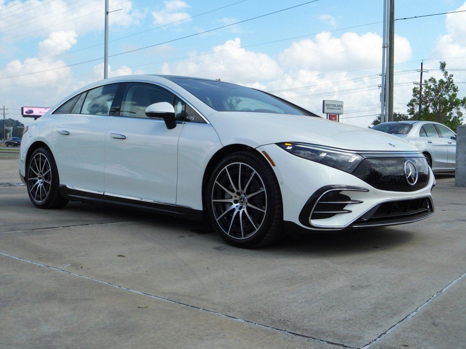 2022 Mercedes Benz EQS-Class Sedan photo 4