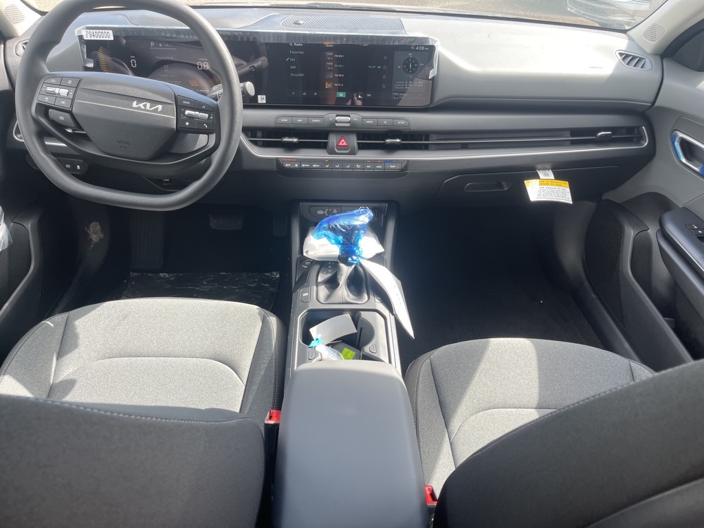 2025 Kia K4 LXS photo 11