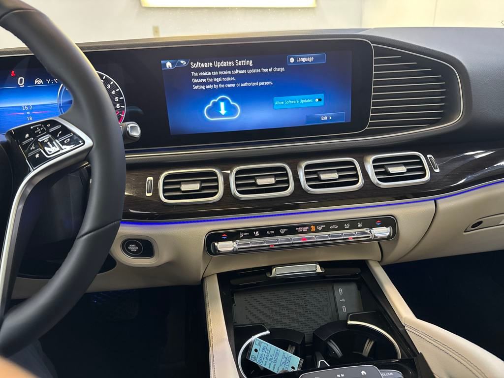 2025 Mercedes Benz GLE 450e 4MATIC photo 15