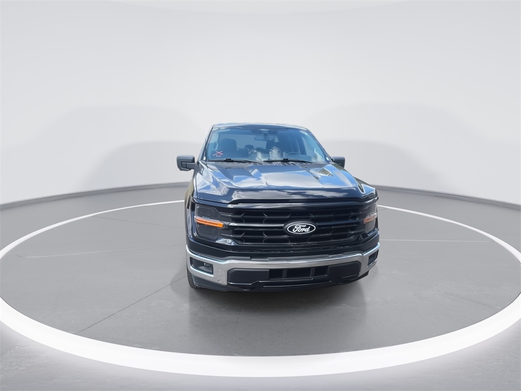 2024 Ford F-150 XLT photo 3