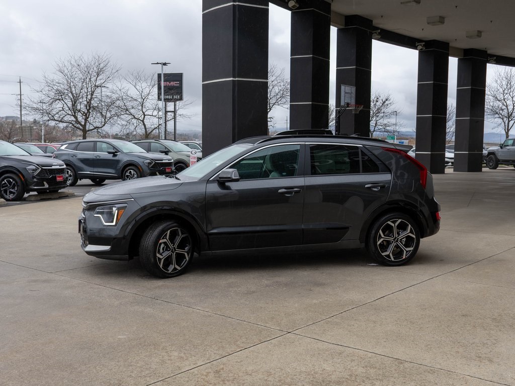 2025 Kia Niro EX Touring photo 4