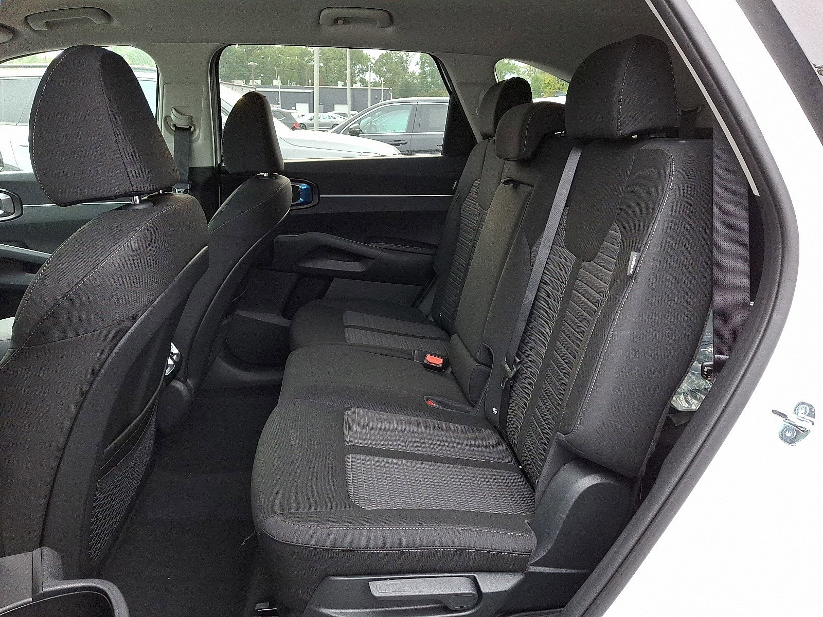 2026 Kia Sorento LX photo 2