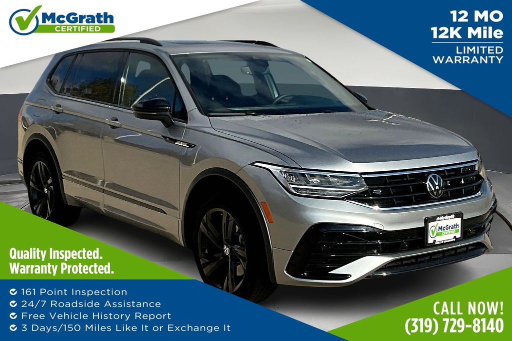 2024 Volkswagen Tiguan SE R-LINE BLACK's photo