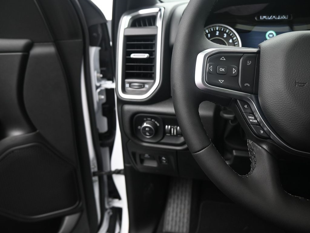 2025 Ram 1500 Big Horn Lone Star photo 2