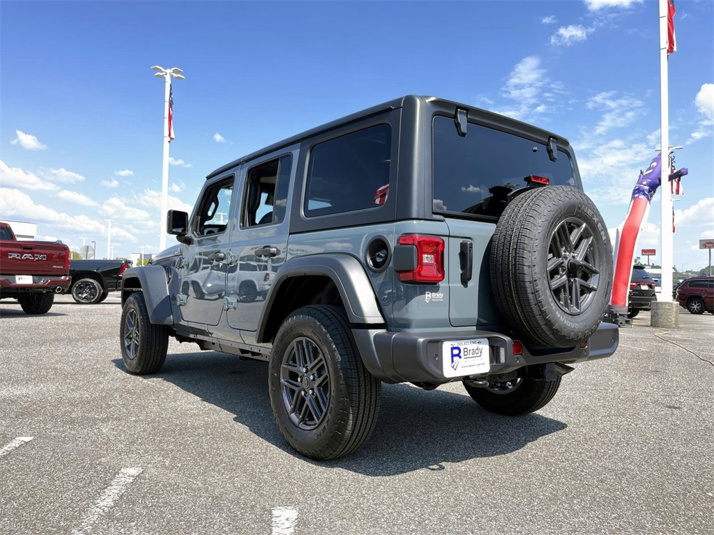 2025 Jeep Wrangler Sport S photo 4