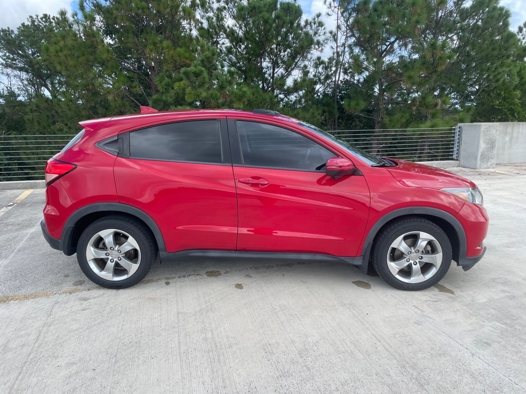 2017 Honda HR-V EX photo 8