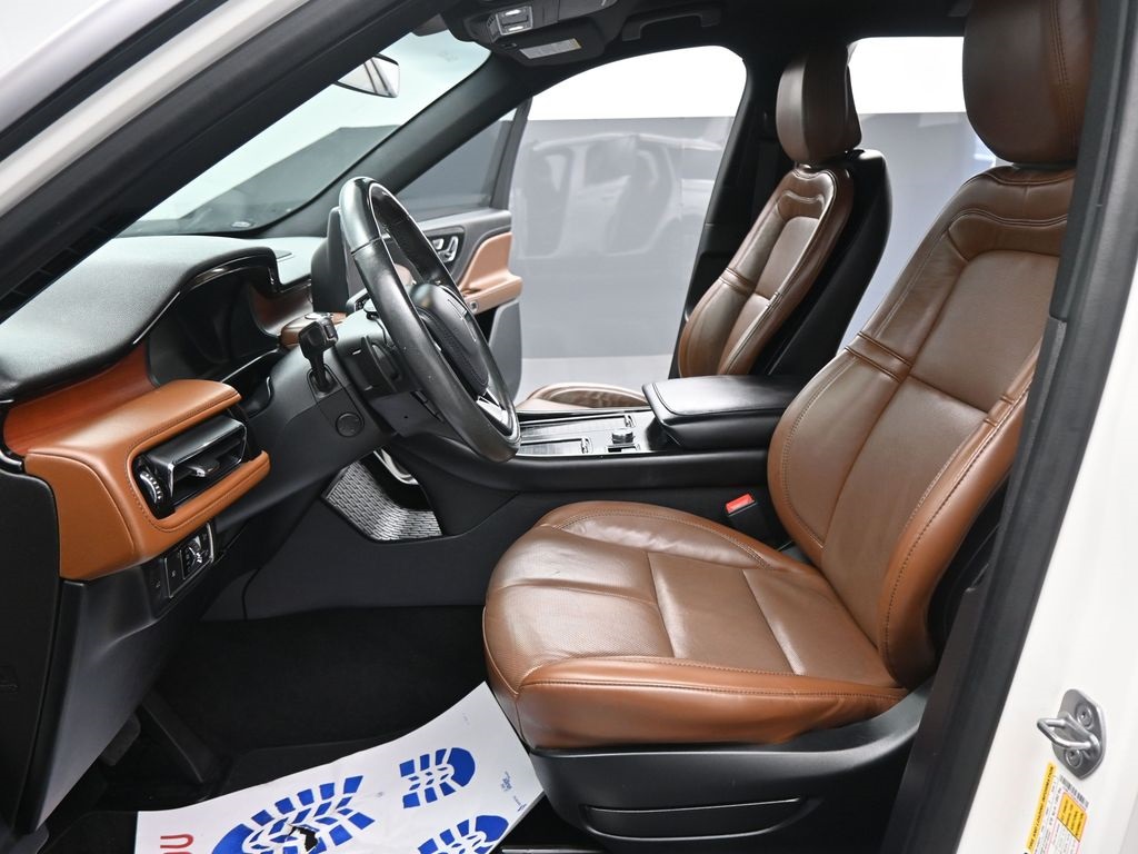 2020 Lincoln Aviator Reserve photo 3
