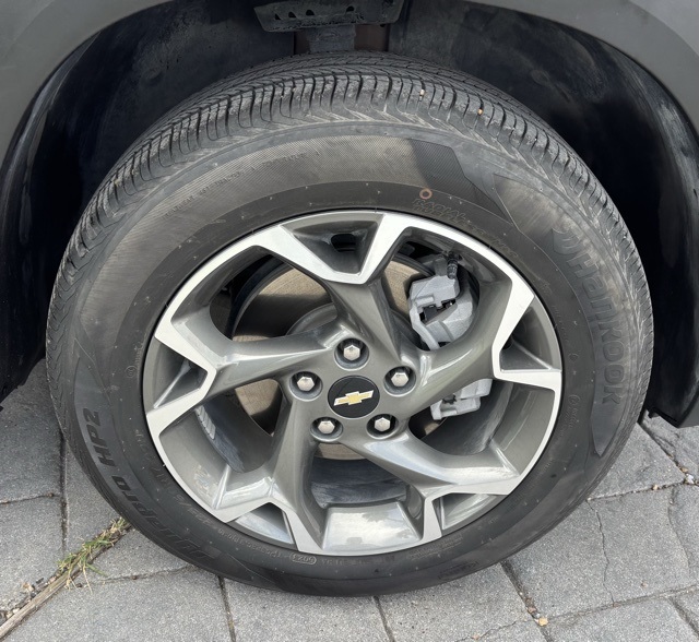 2024 Chevrolet Trax LT photo 23