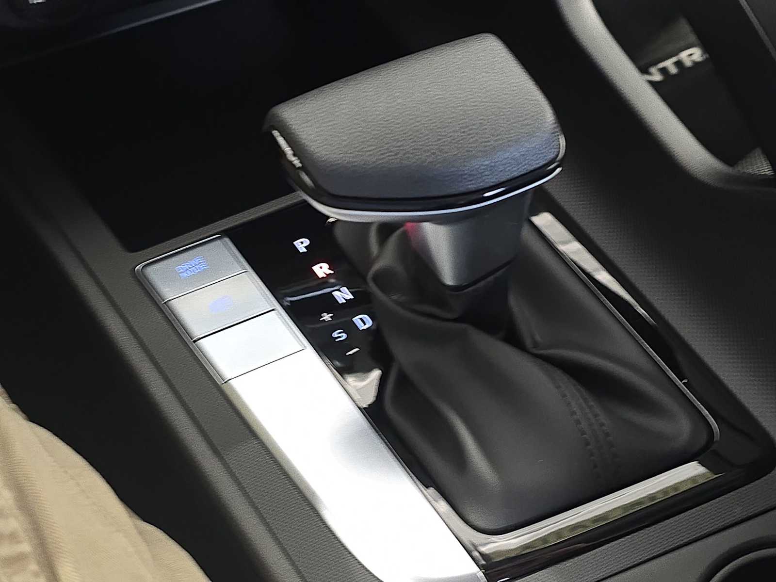 2025 Hyundai Elantra SE photo 25