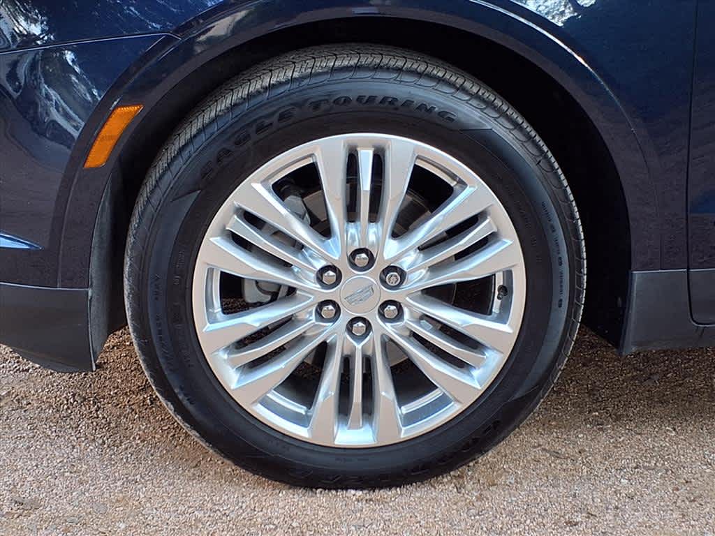 2017 Cadillac XT5 Premium Luxury photo 9