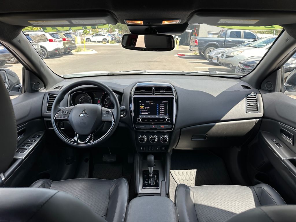 2024 Mitsubishi Outlander Sport SEL photo 19