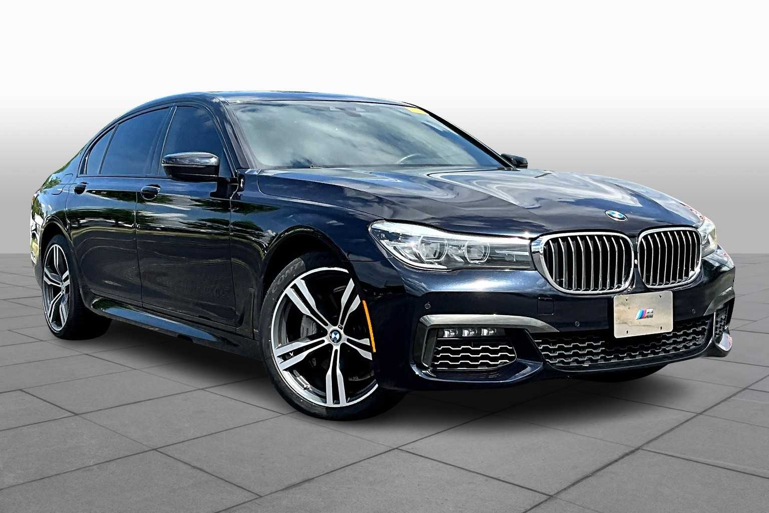Image of Pre-Owned 2019 2019 BMW 7 Series 740i With Navigation