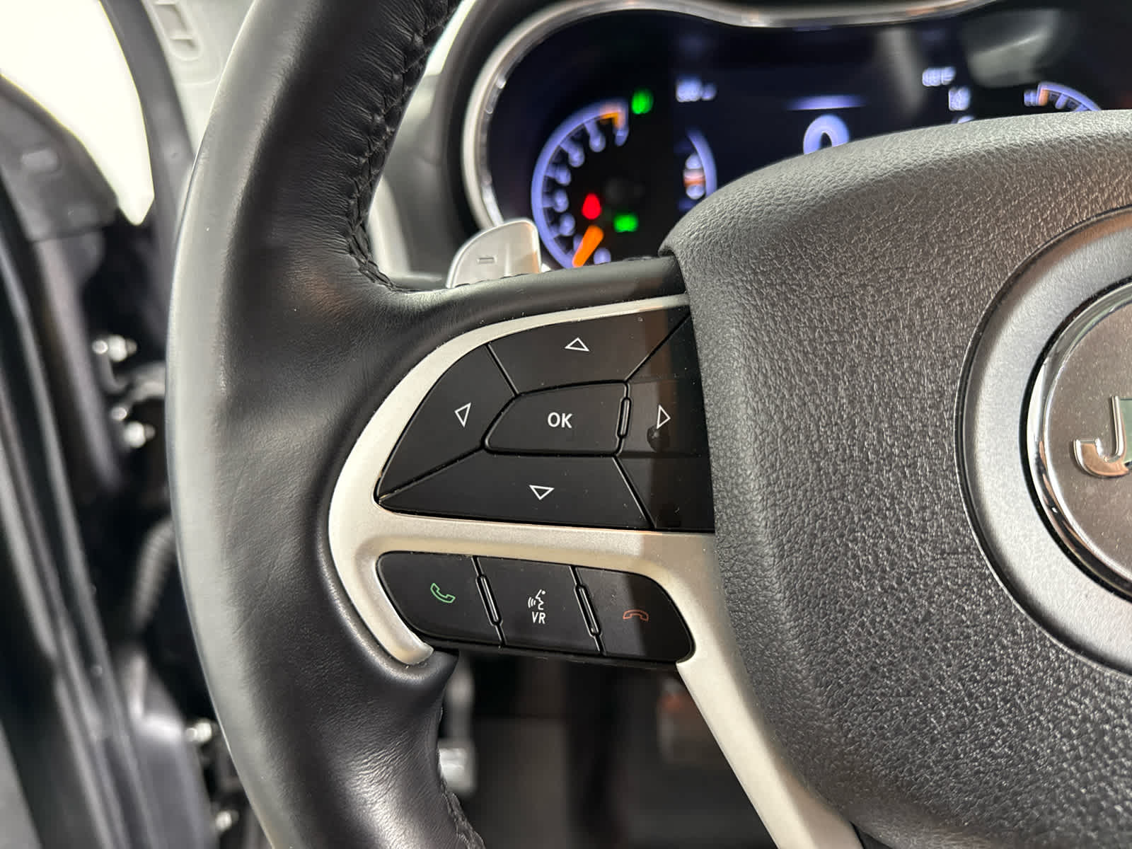 2018 Jeep Grand Cherokee Summit photo 23
