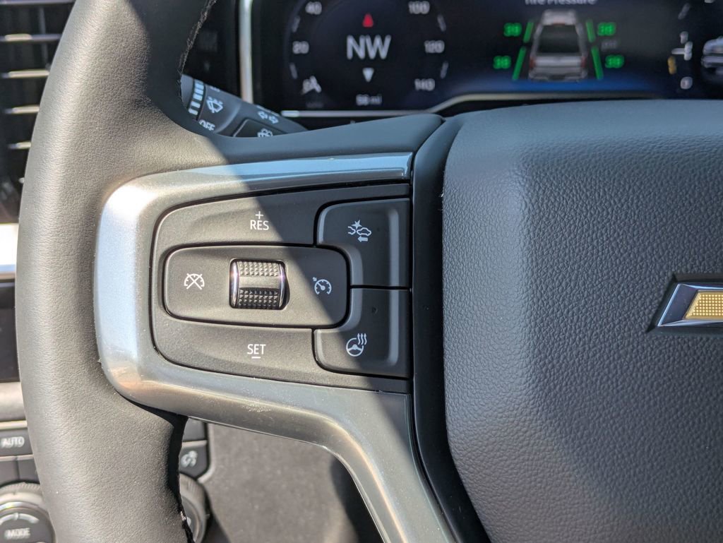 2025 Chevrolet Silverado 1500 LT photo 15