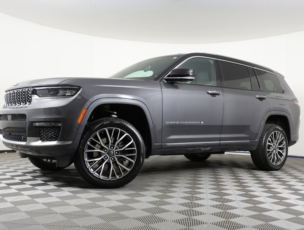 2023 Jeep Grand Cherokee L Summit Reserve's photo