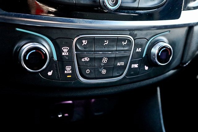 2023 Chevrolet Traverse Cloth photo 40
