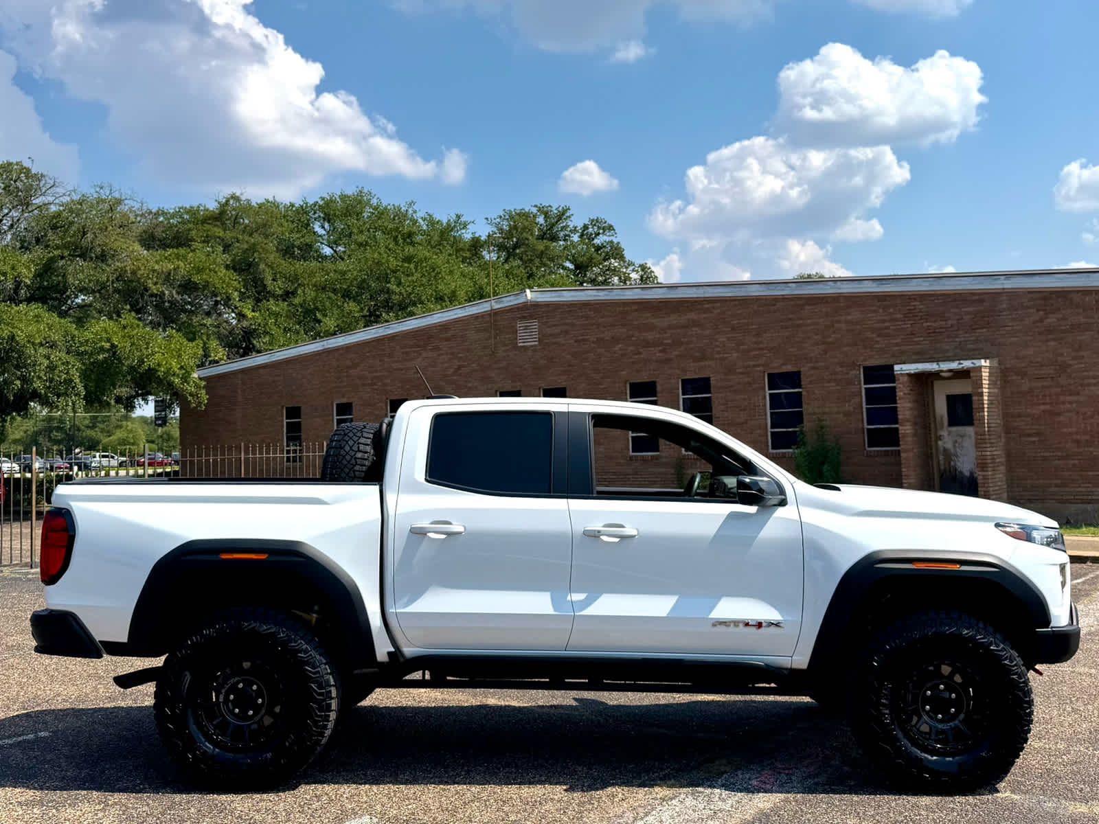 2024 Gmc Canyon AT4X photo 6