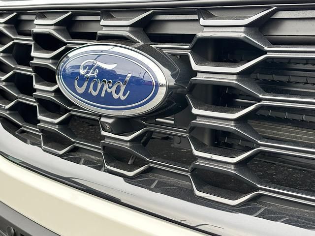2025 Ford Escape ST-Line Select photo 13