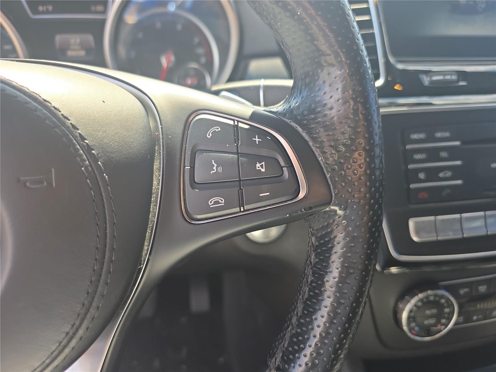 2017 Mercedes Benz GLS 550 4MATIC photo 21