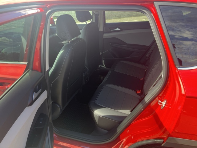 2022 Volkswagen Taos SE photo 14