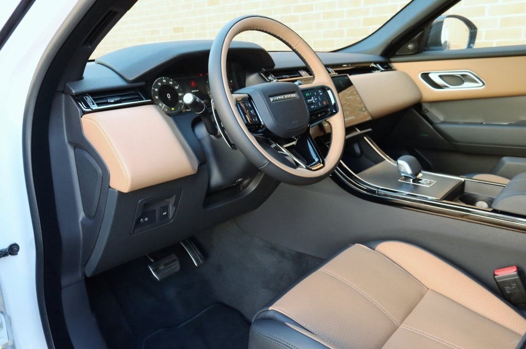 2025 Land Rover Range Rover Velar photo 13