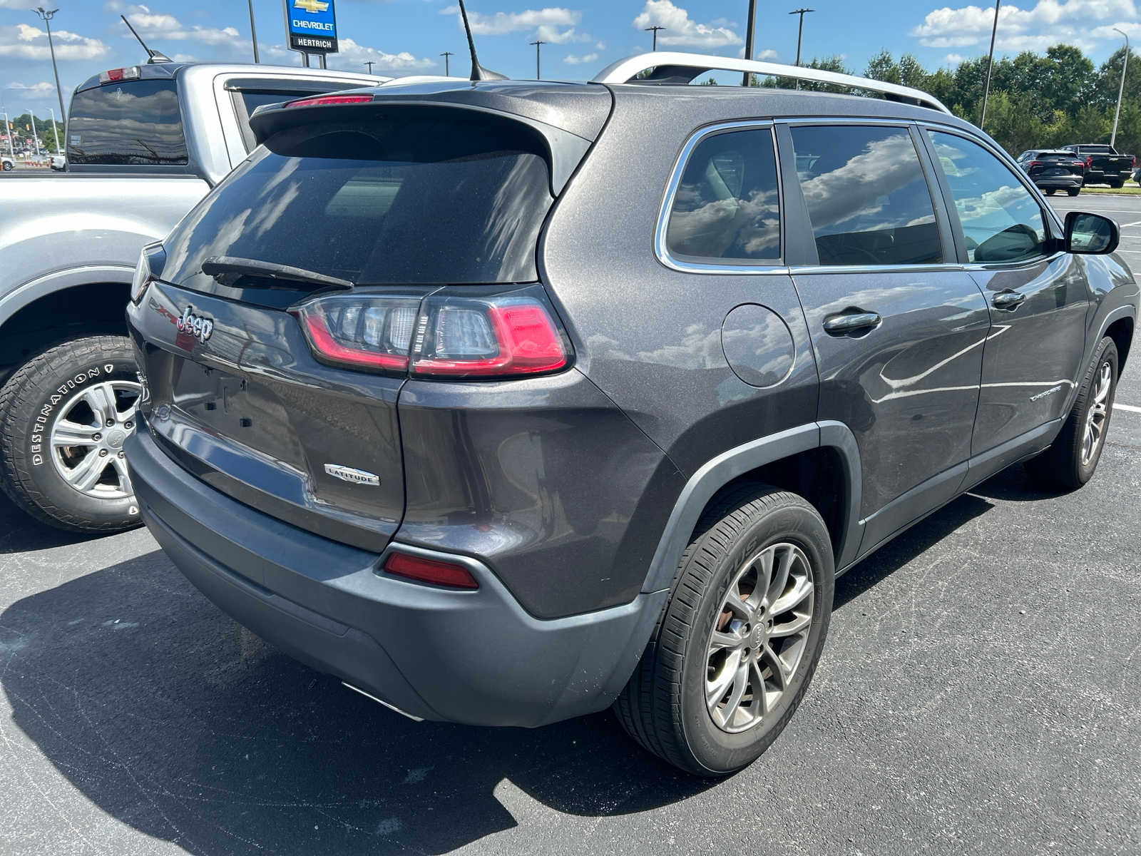 2019 Jeep Cherokee Latitude photo 3