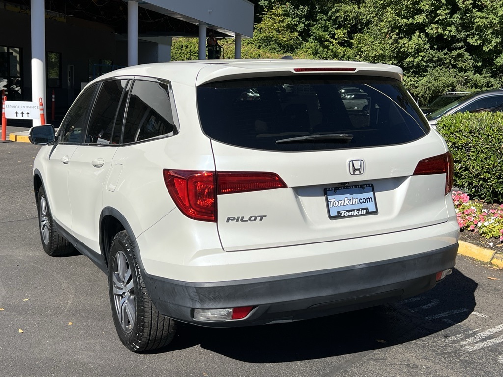 2017 Honda Pilot EX photo 4