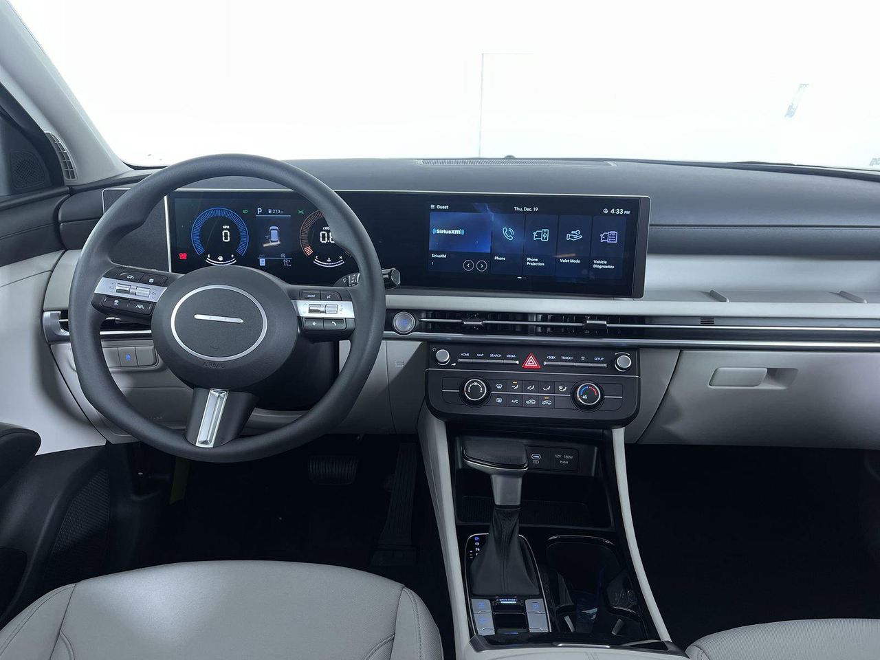 2025 Hyundai Tucson SE photo 15
