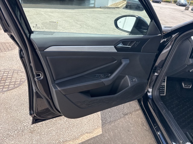 2025 Volkswagen Jetta 1.5T Sport photo 12