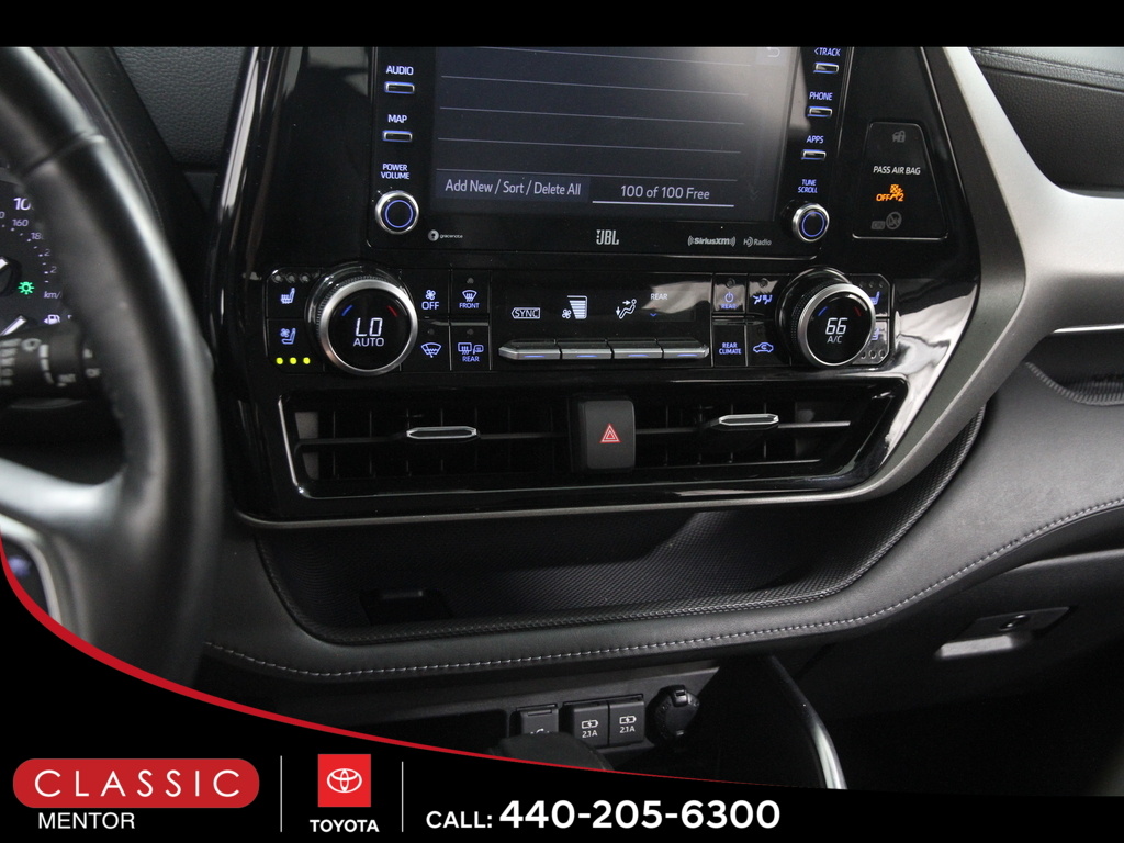 2021 Toyota Highlander Limited photo 11