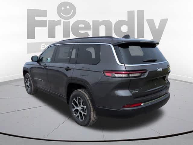 2025 Jeep Grand Cherokee Limited photo 7