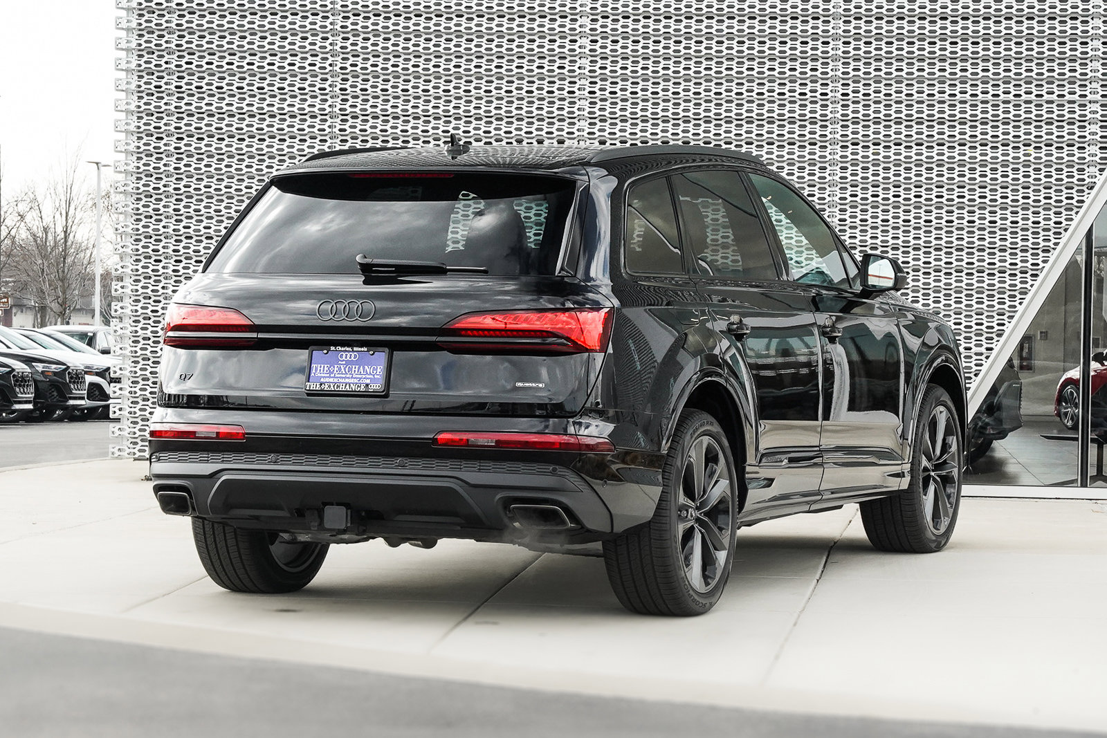 2025 Audi Q7 Premium Plus photo 2