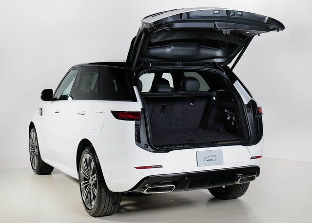 2025 Land Rover Range Rover Sport SE photo 19